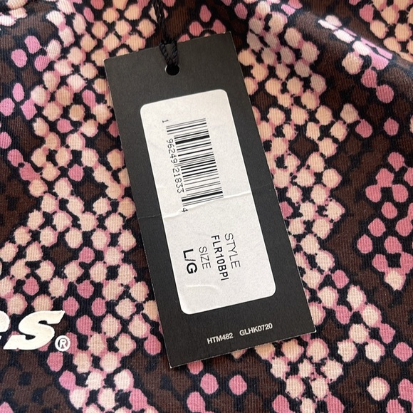 NWT Dickies Women’s Long Sleeve Cropped Tee - Size L - - Picture 5 of 11